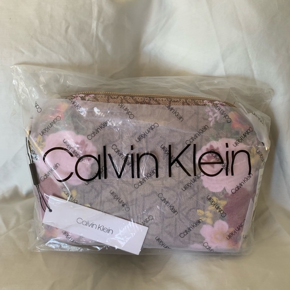 Calvin Klein Bags Calvin Klein Floral Crossbody Poshmark